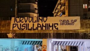 striscione tifosi