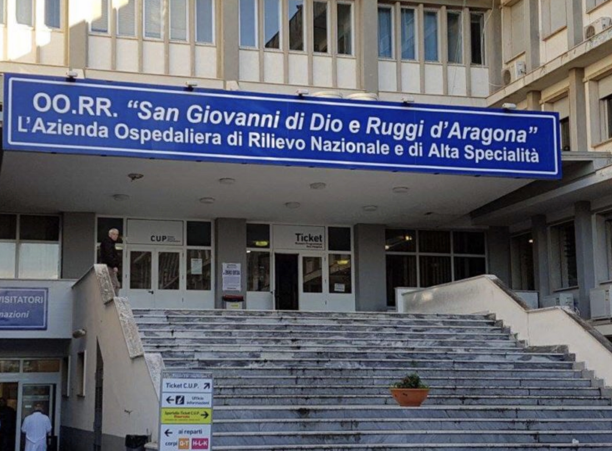 Ospedale Ruggi di Salerno: il centro del sistema (mal) sanitario salernitano